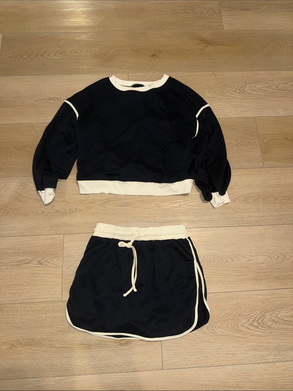 Black and Cream Two-Piece Sweat Skirt Set